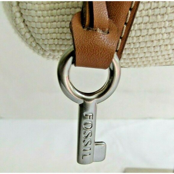 Fossil Key Shoulder Bag Tan Canvas Purse Brown Leather Trim Key Charm - Picture 3 of 7